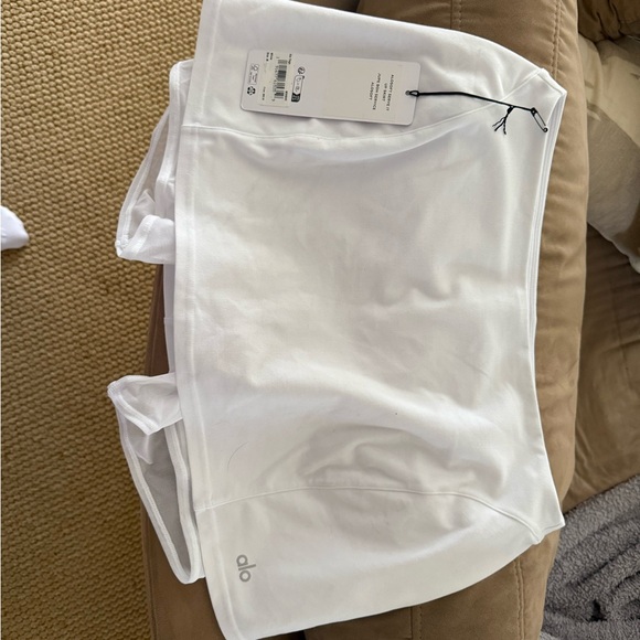 ALO Yoga White Alosoft Serve-It-Up Tennis Skort - Picture 8 of 8